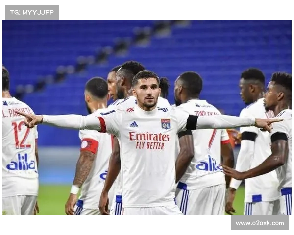 法甲联赛阵型演变分析从传统4-4-2到现代3-5-2的战术革新 法甲联赛阵型演变分析从传统4-4-2到现代3-5-2的战术革新